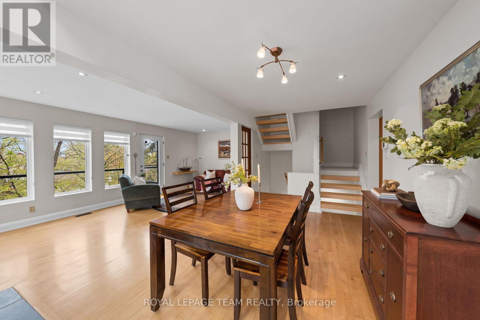 1965 Bromley Road, Ottawa, ON - Indoor Photo Showing Dining Room