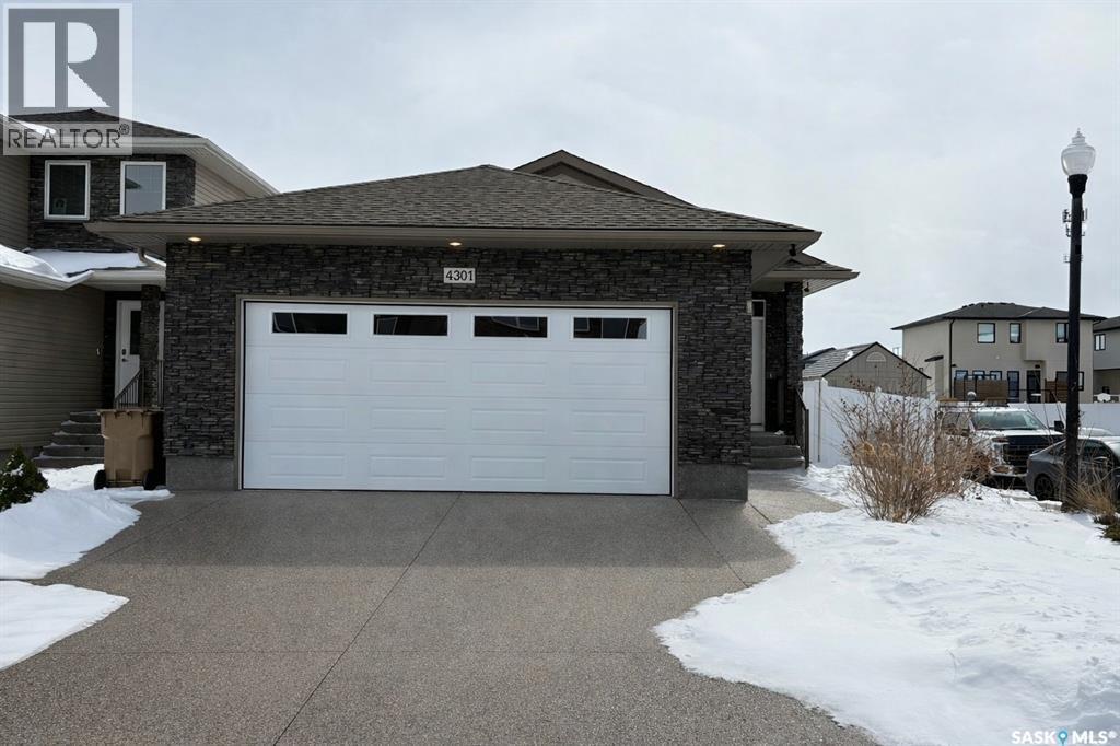 4301 Green Poplar Lane, Regina, SK - Outdoor