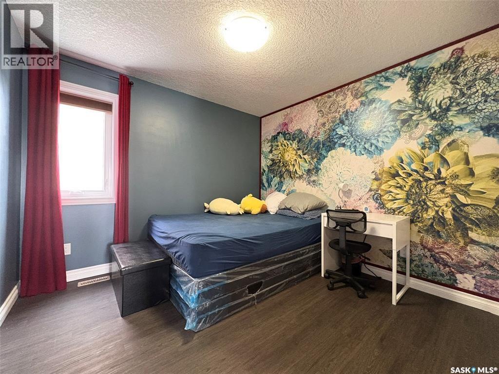 4301 Green Poplar Lane, Regina, SK - Indoor Photo Showing Bedroom
