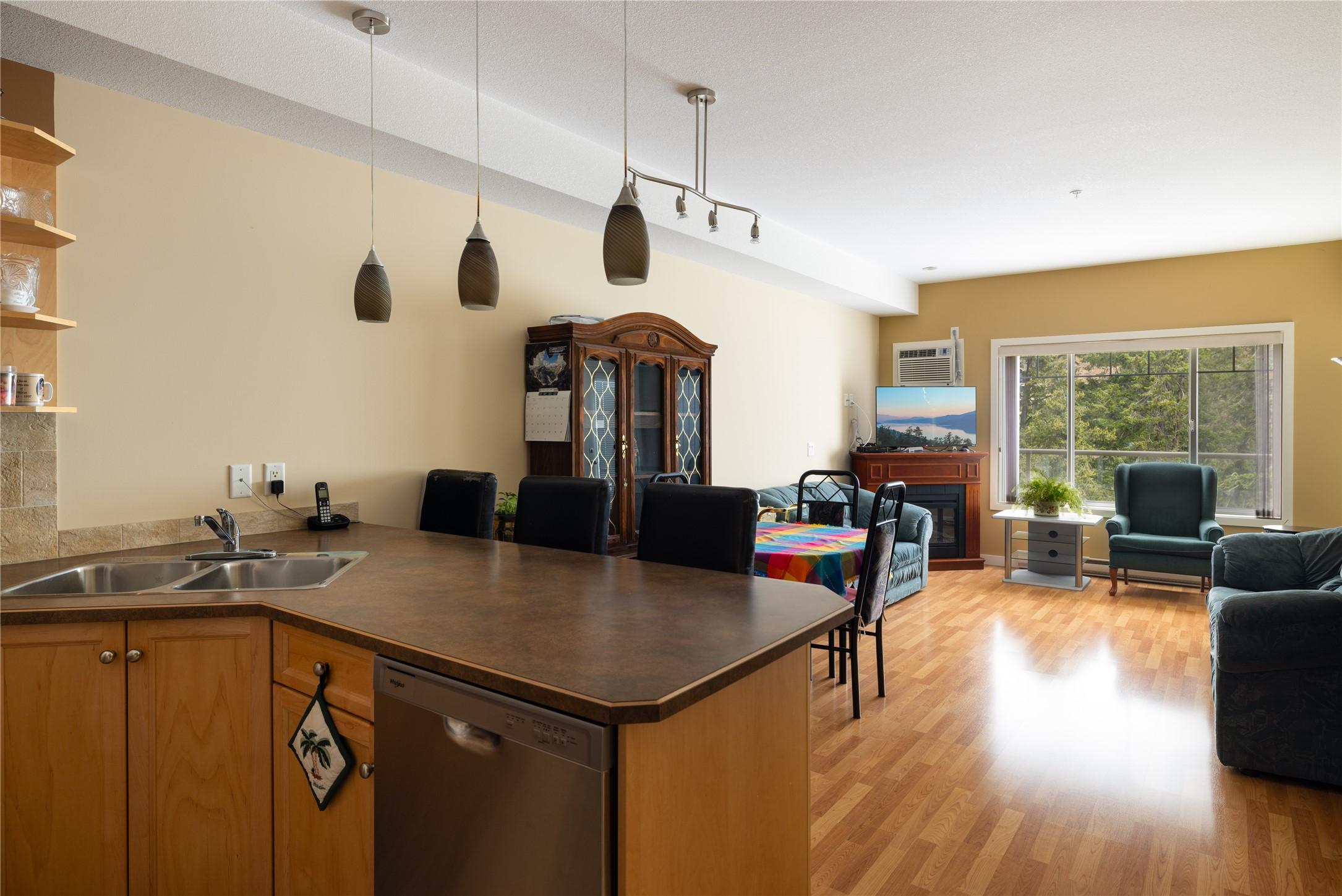 108-2120 Shannon Ridge Drive, West Kelowna, BC
