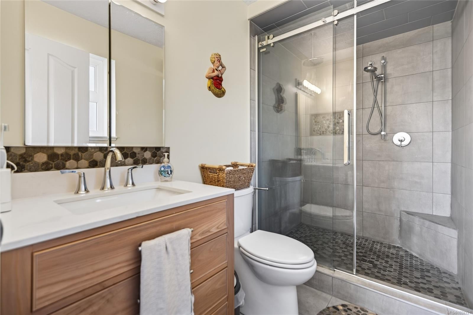 1425 Sabre Crt, Comox, BC