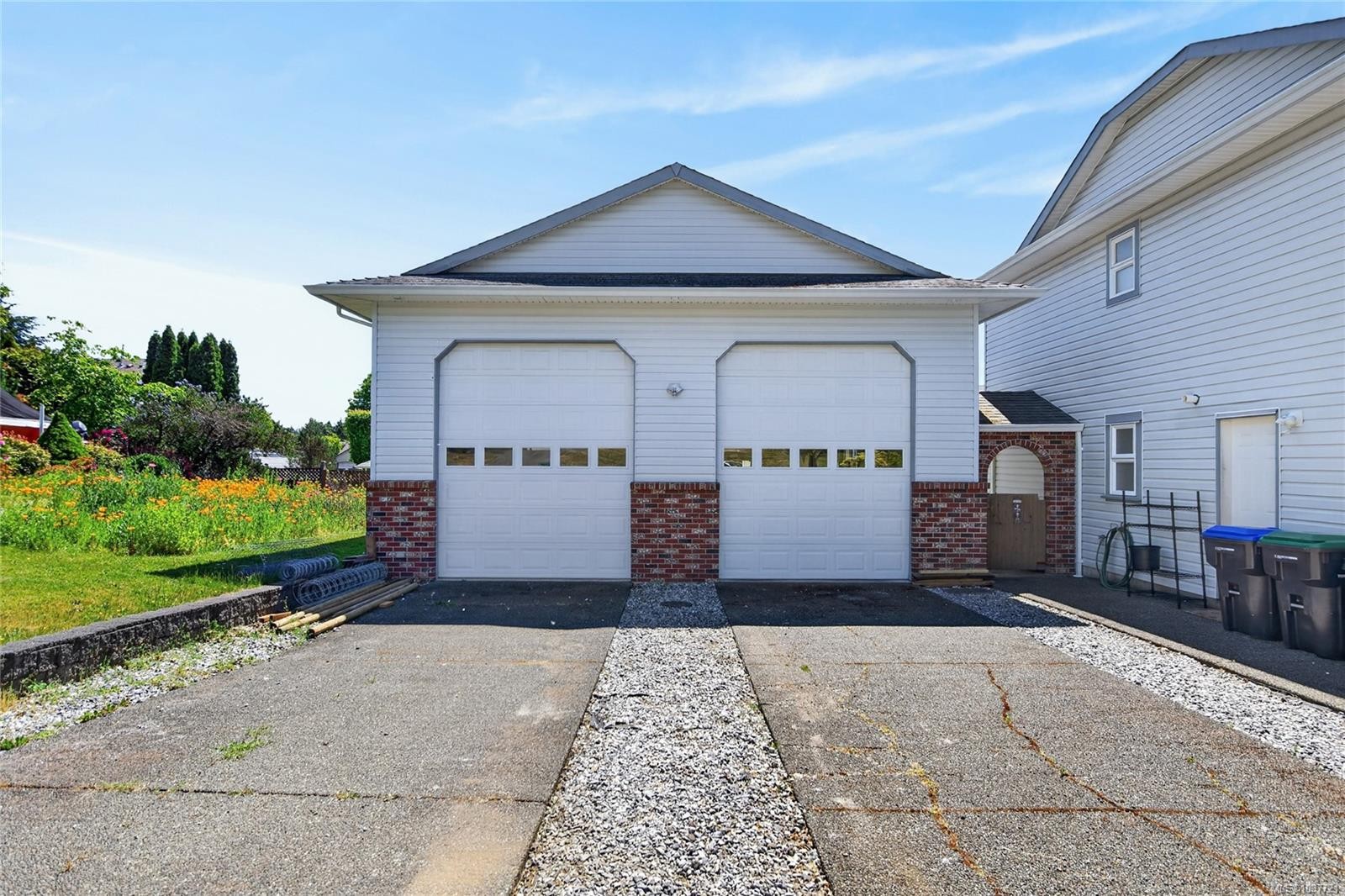 1425 Sabre Crt, Comox, BC