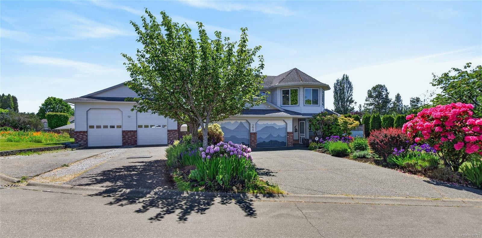 1425 Sabre Crt, Comox, BC