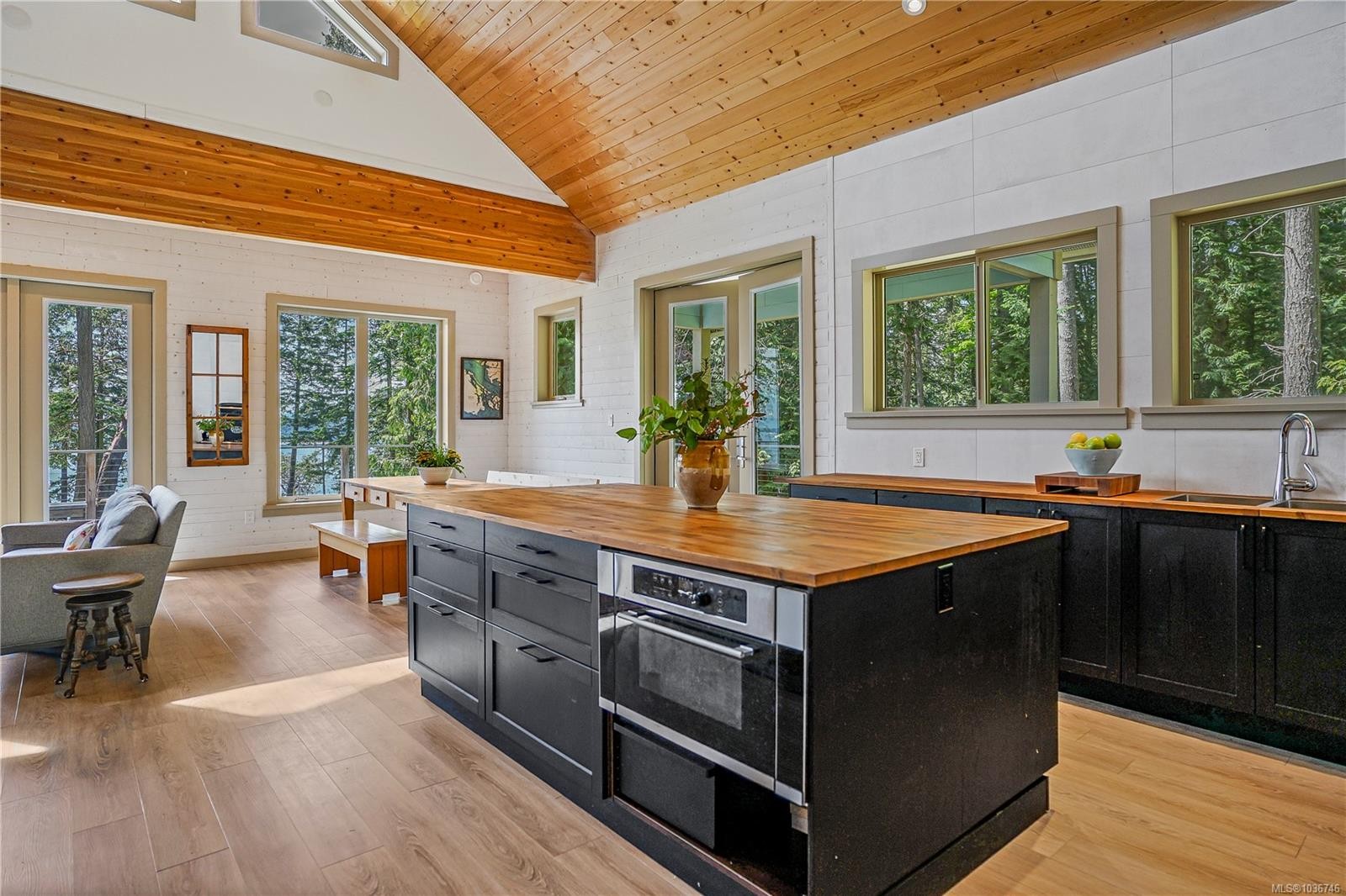 105 Mapleleaf Lane, Sidney Island, BC