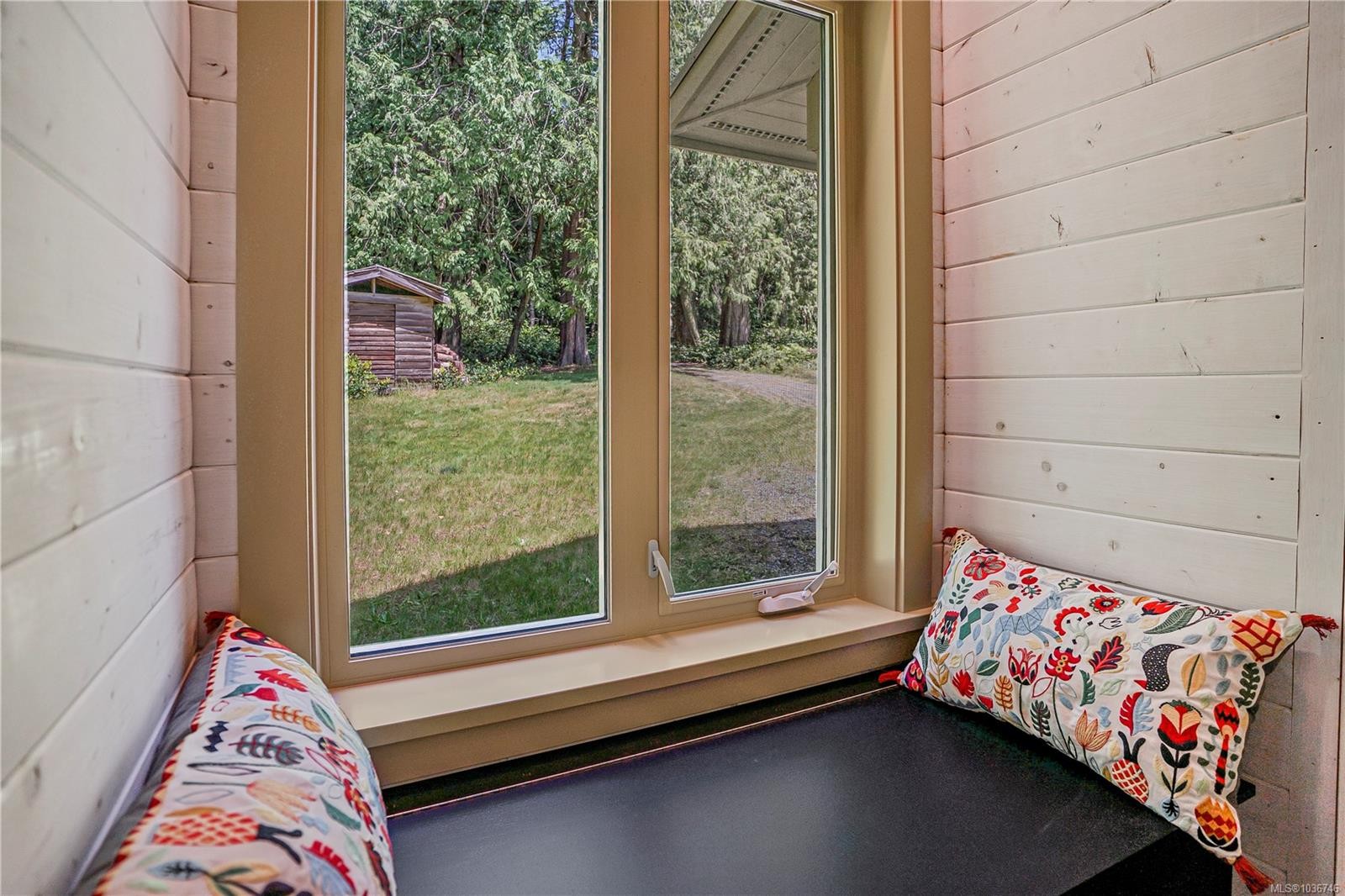 105 Mapleleaf Lane, Sidney Island, BC