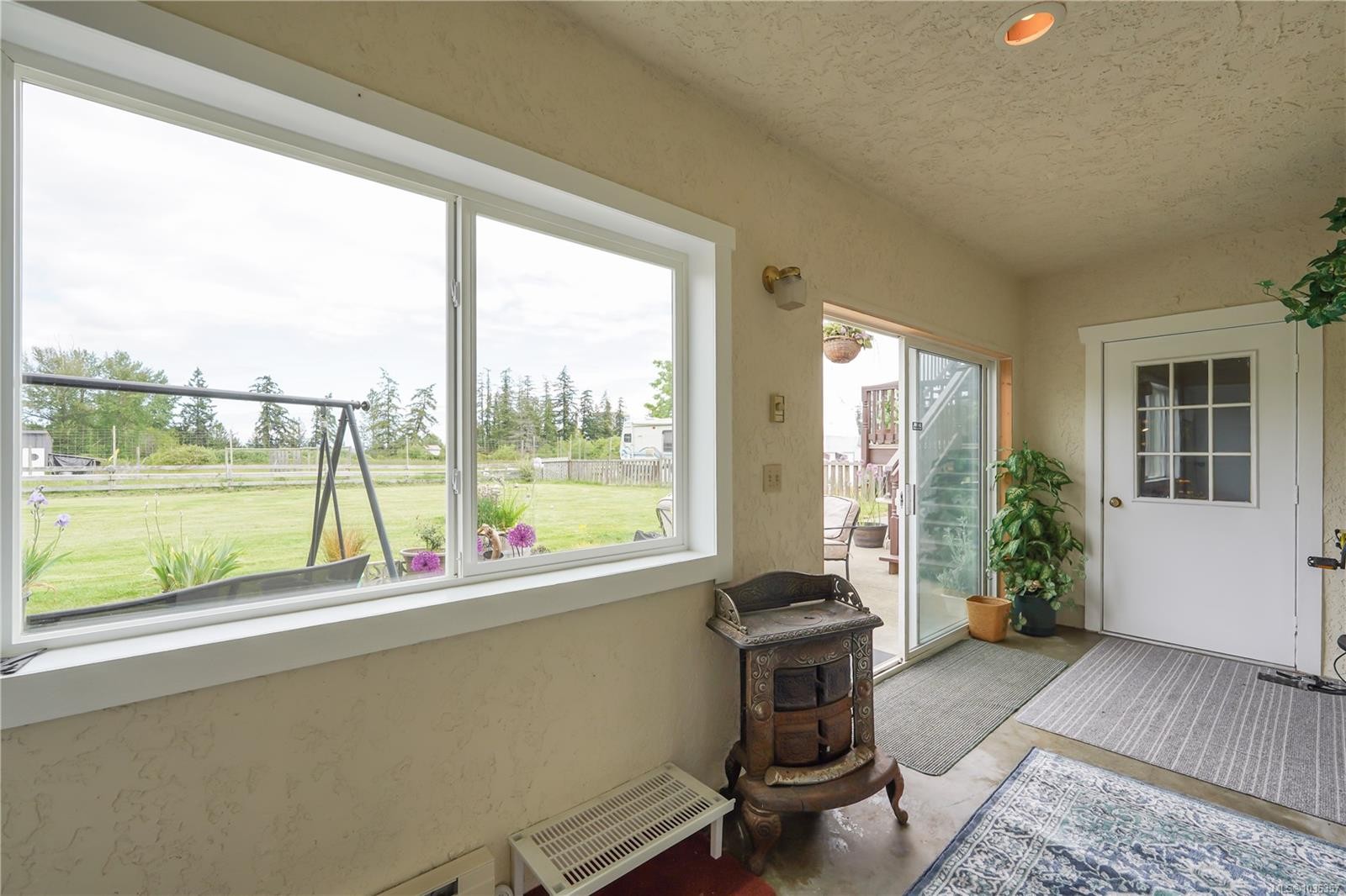 1777 Cecil St, Crofton, BC