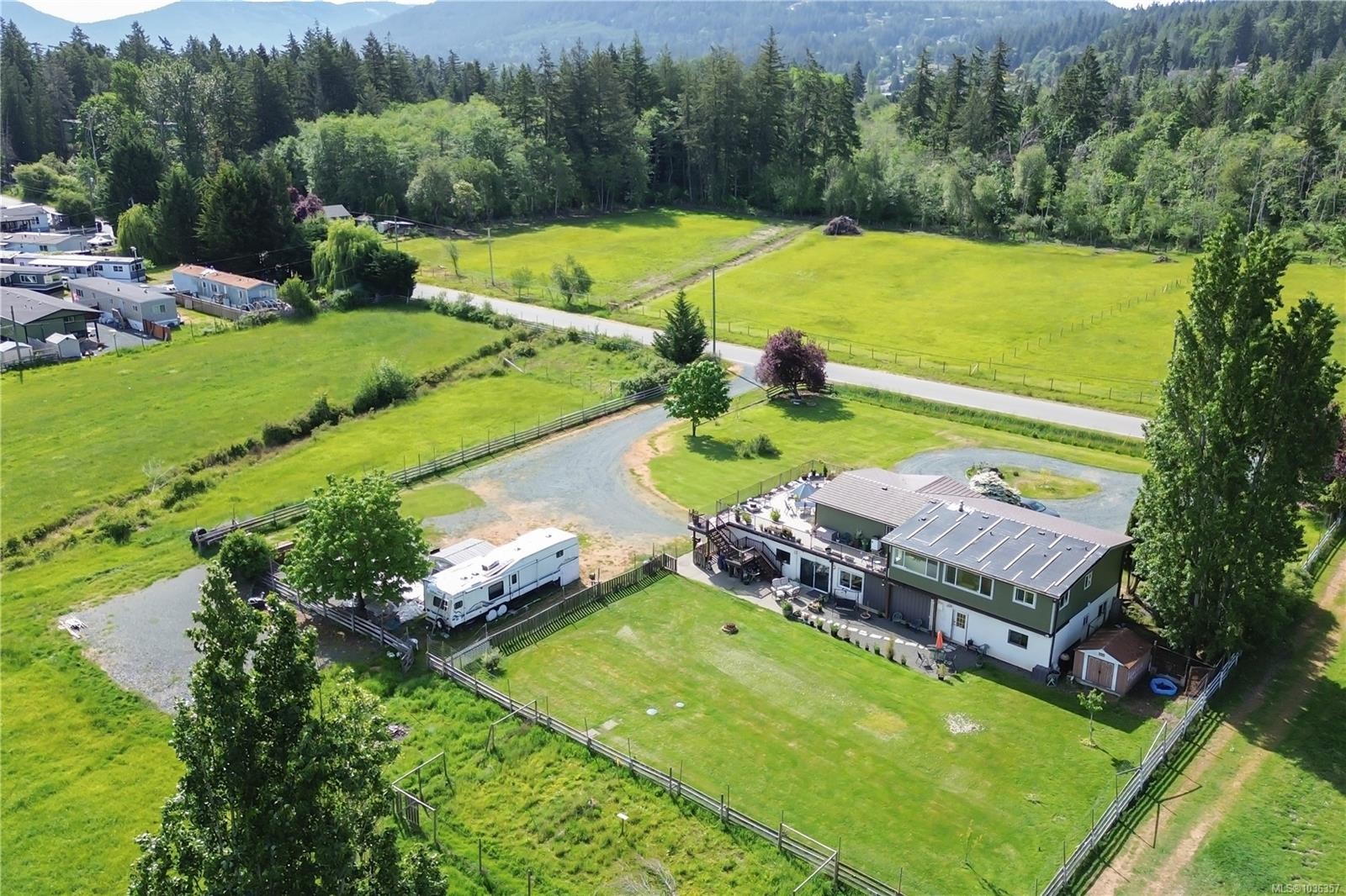 1777 Cecil St, Crofton, BC