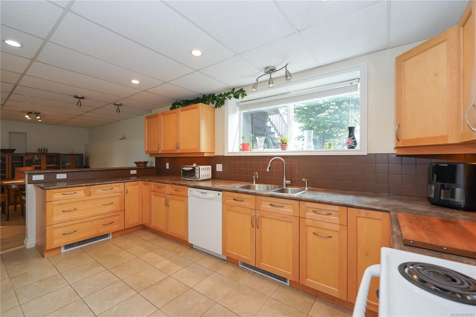 1777 Cecil St, Crofton, BC