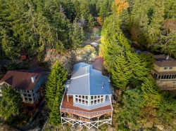 37189 Schooner Way Pender Island, BC V0N 2M2