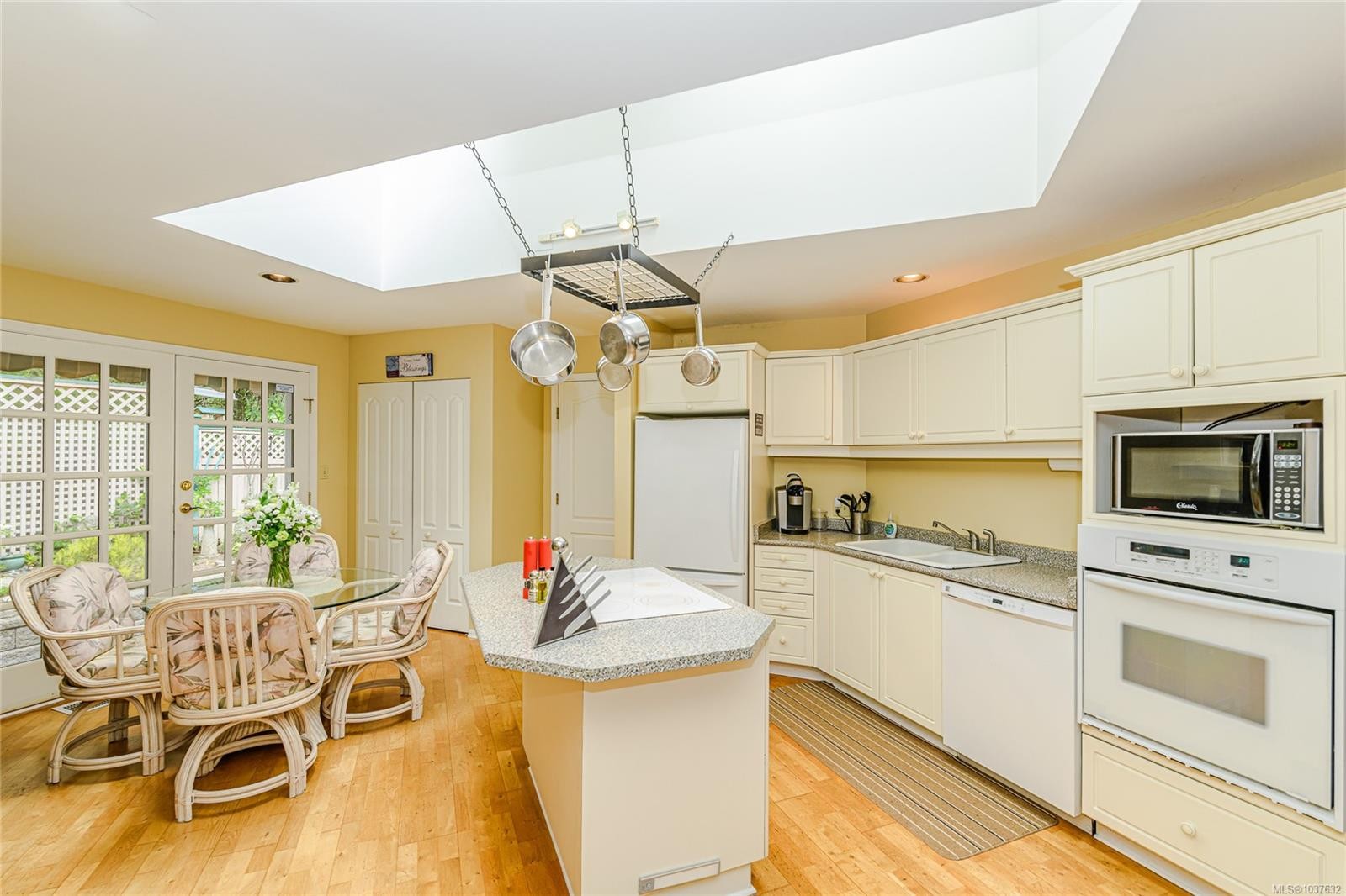 204 Cormorant Cres, Salt Spring, BC