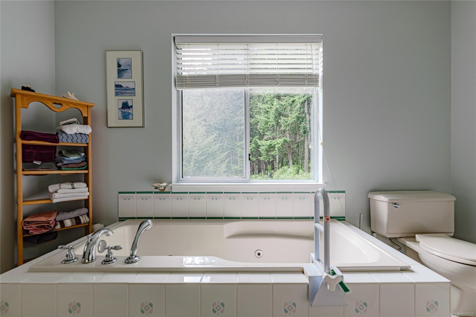 204 Cormorant Cres, Salt Spring, BC