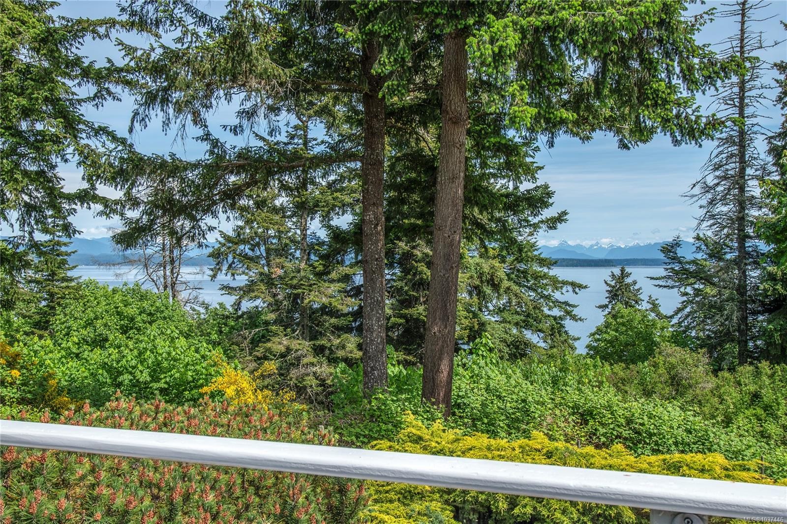 229 Quadra Loop, Quadra Island, BC