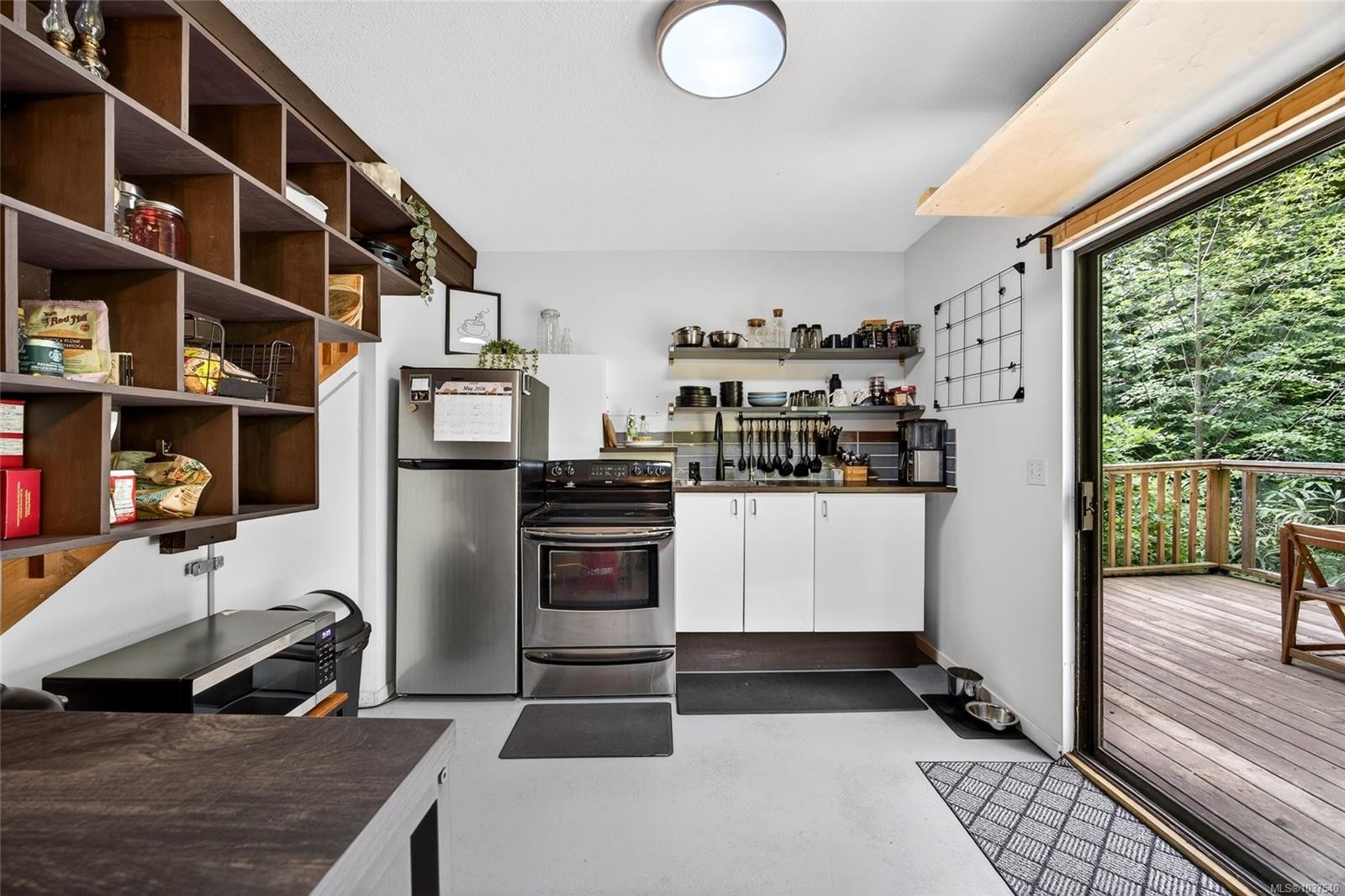 300 Walkers Hook Rd, Salt Spring, BC