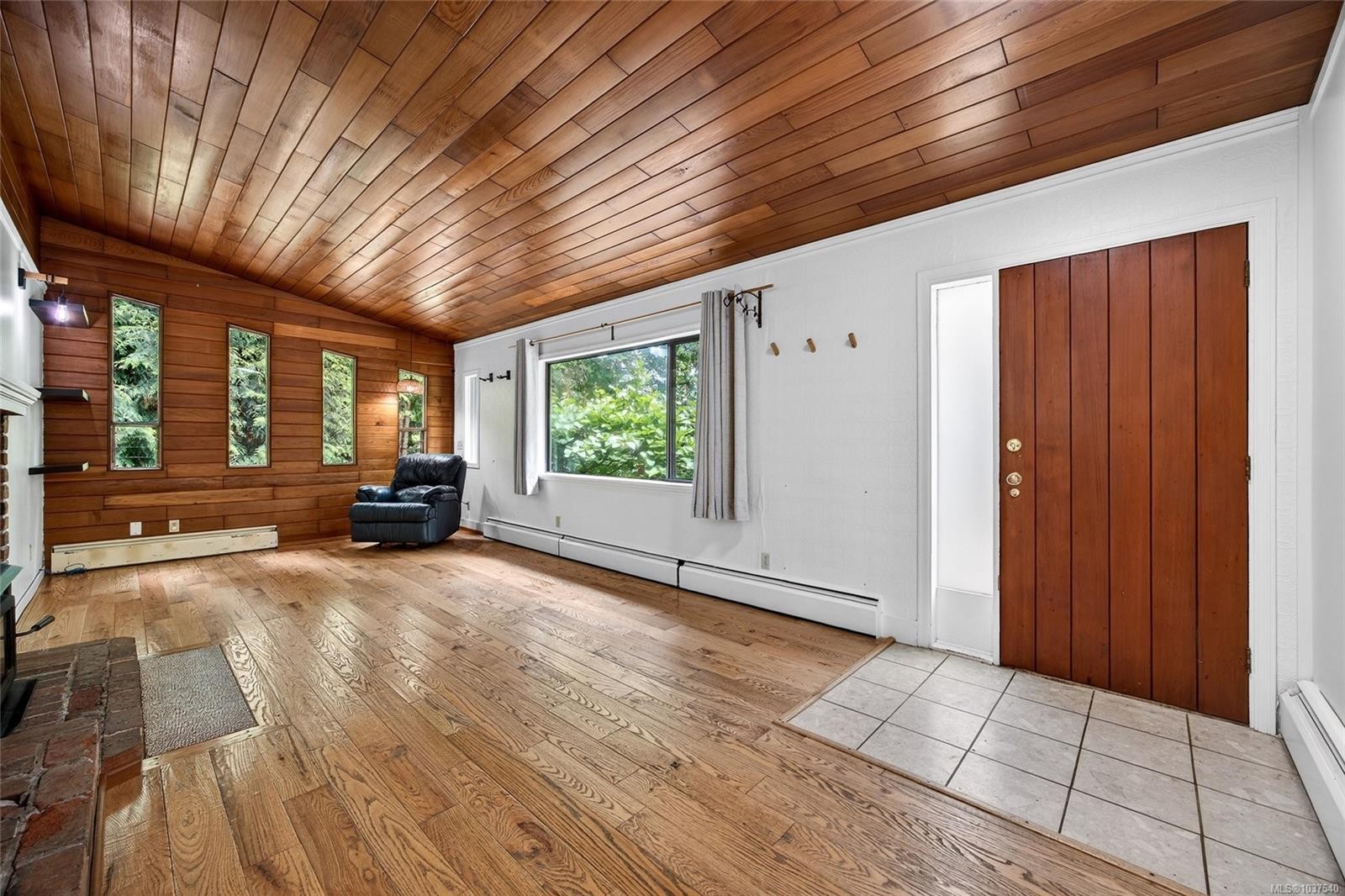 300 Walkers Hook Rd, Salt Spring, BC