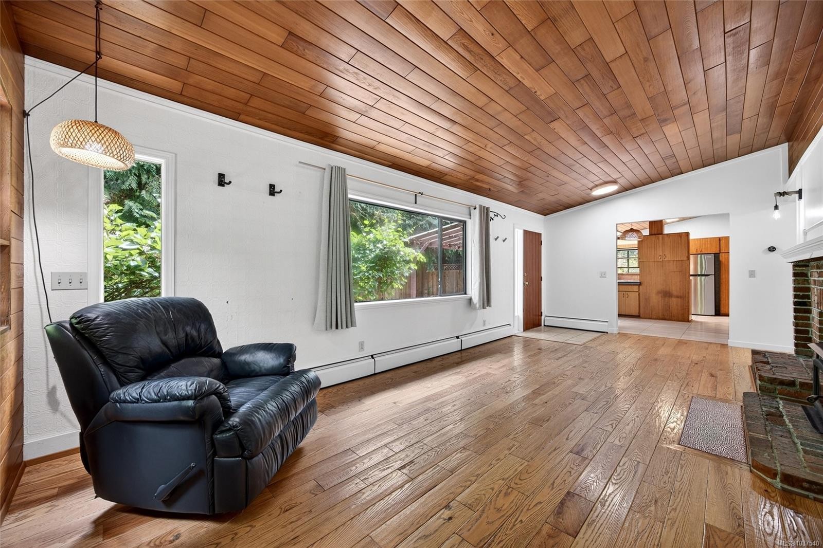 300 Walkers Hook Rd, Salt Spring, BC