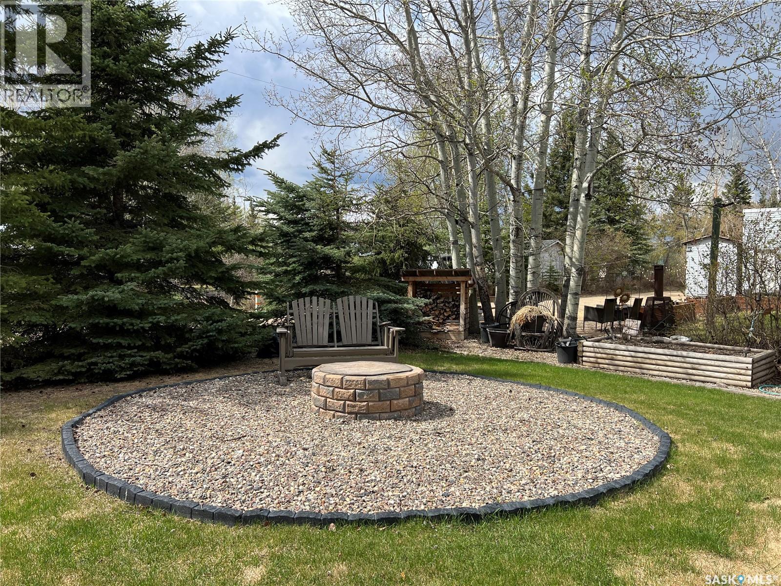 208 2Nd Avenue Se, Dorintosh, SK - Outdoor
