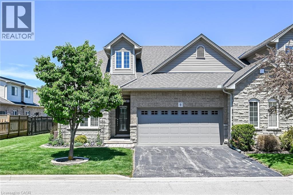 9 Grovetree Trail, Hamilton, ON - Outdoor