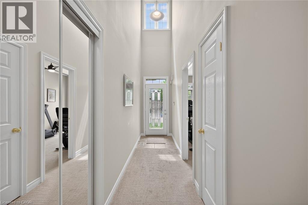 9 Grovetree Trail, Hamilton, ON - Indoor Photo Showing Other Room