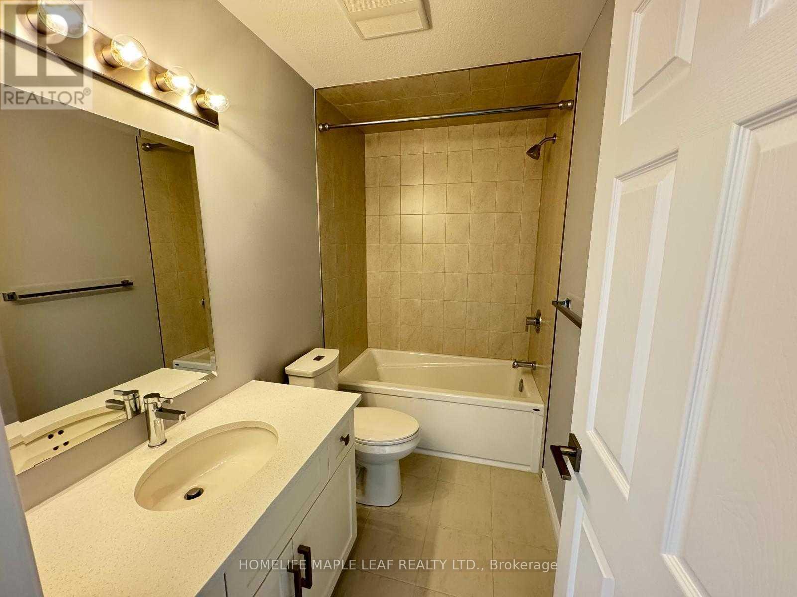 146 Oat Lane, Kitchener, ON - Indoor Photo Showing Bathroom