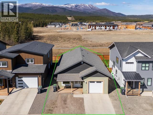 36 Eugene Avenue, Whitehorse, YT - Outdoor