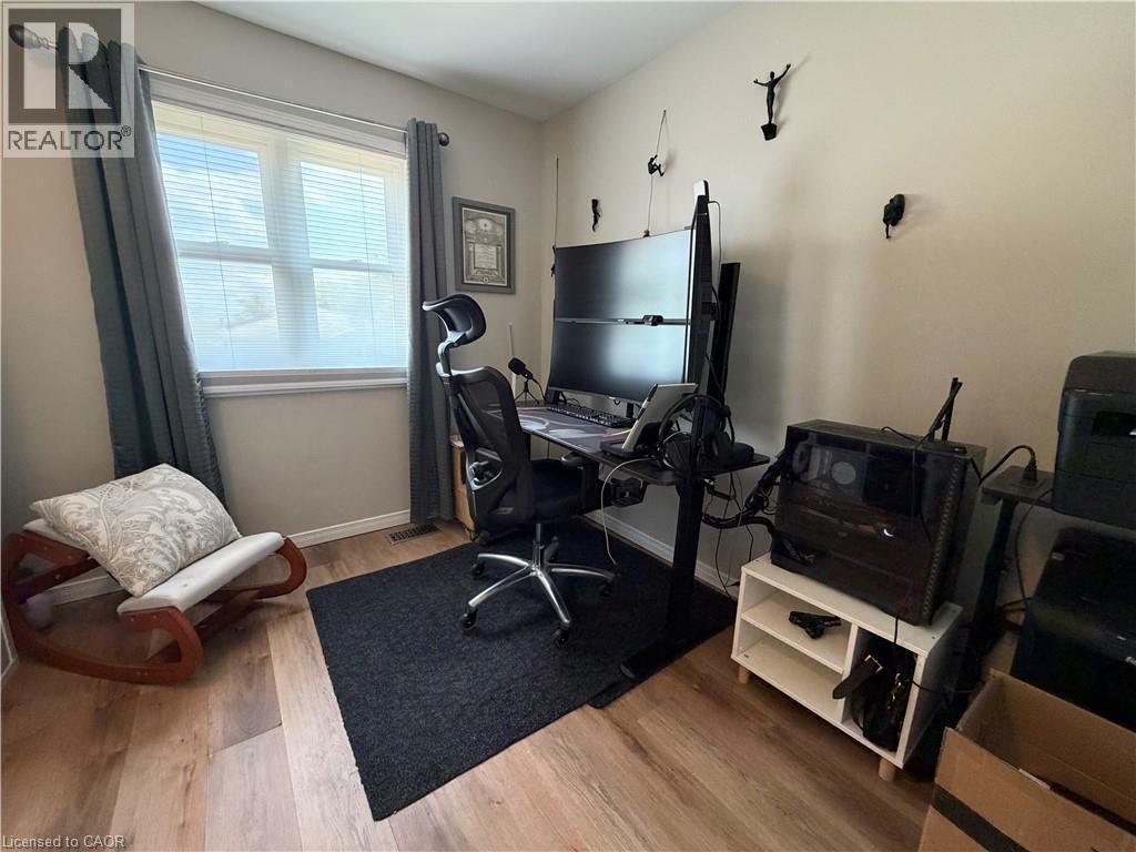 222 Scott Road, Cambridge, ON - Indoor Photo Showing Office