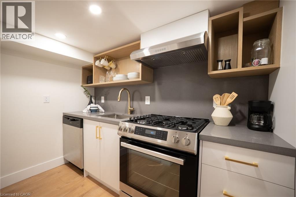 236 Macaulay Street E, Hamilton, ON - Indoor Photo Showing Kitchen