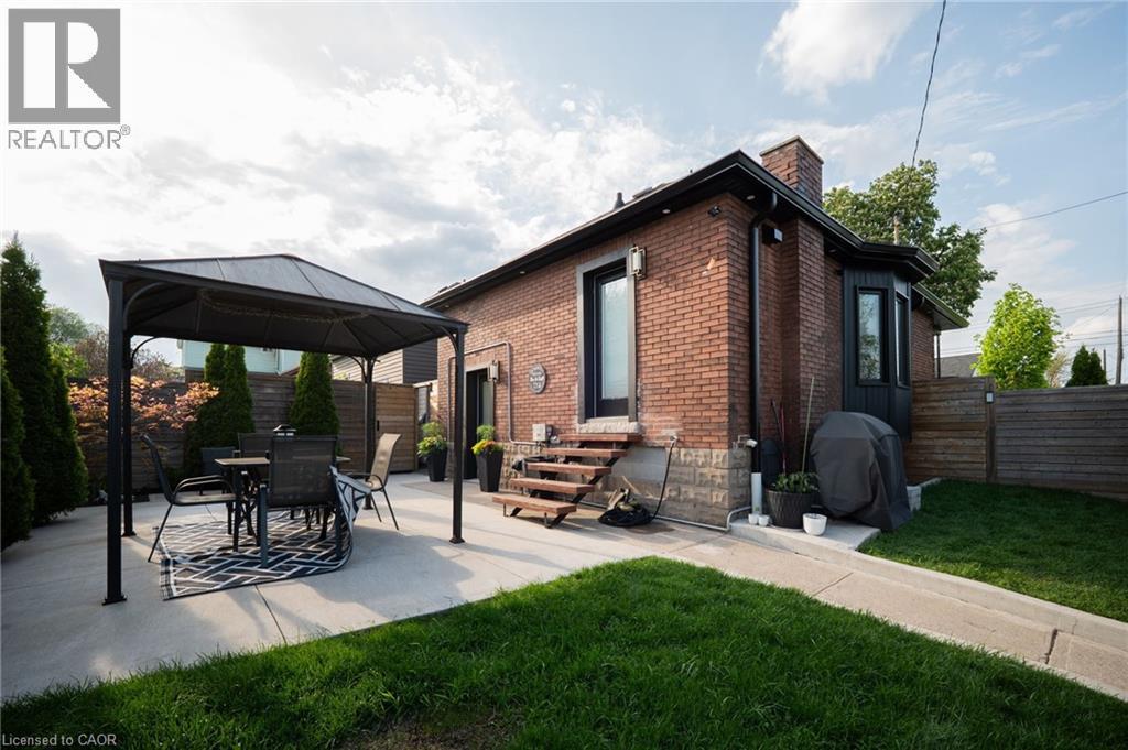 236 Macaulay Street E, Hamilton, ON - Outdoor With Deck Patio Veranda With Exterior
