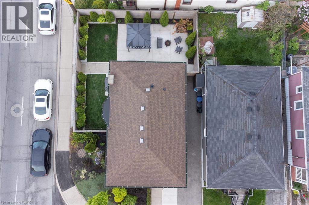 236 Macaulay Street E, Hamilton, ON - Outdoor