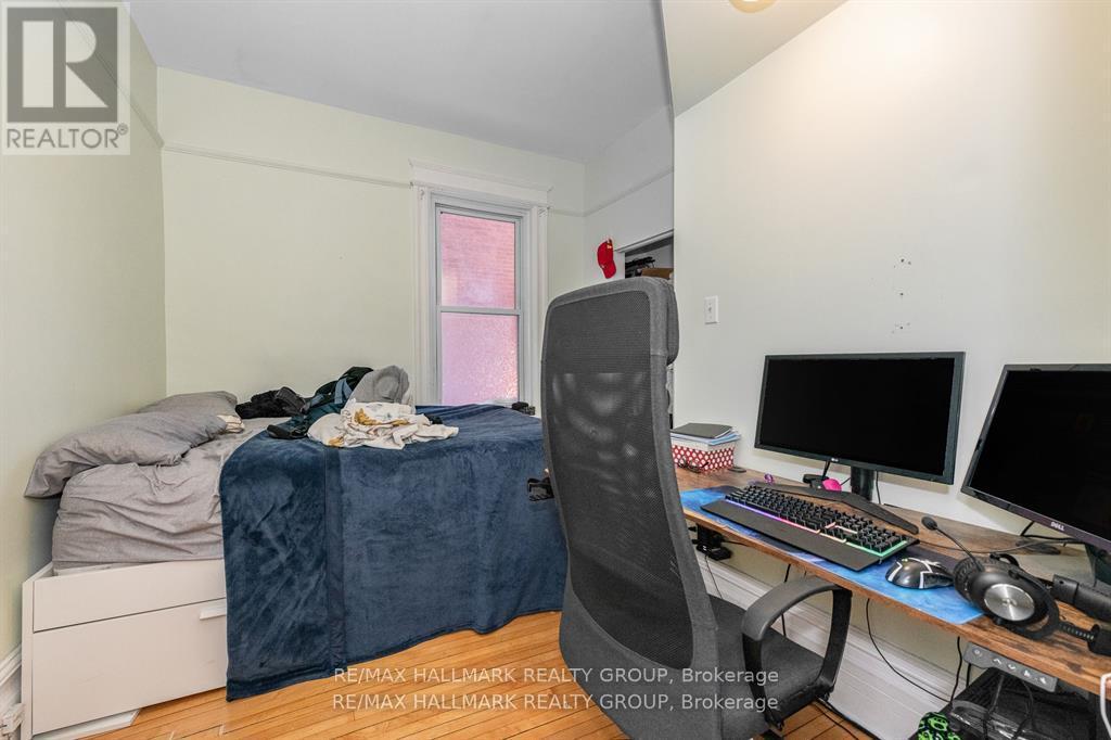 Apt 1 Bed 2 - 121 Osgoode Street, Ottawa, ON - Indoor Photo Showing Office