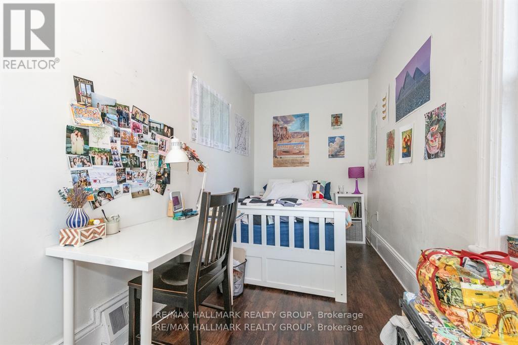 Apt 2 Bed 2 - 121 Osgoode Street, Ottawa, ON - Indoor