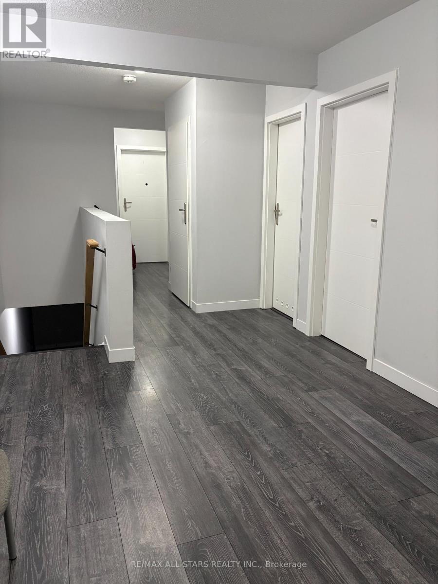 219 - 338 Albert Street, Waterloo, ON - Indoor Photo Showing Other Room