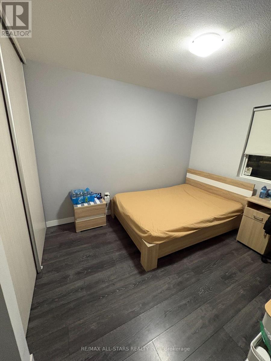 219 - 338 Albert Street, Waterloo, ON - Indoor