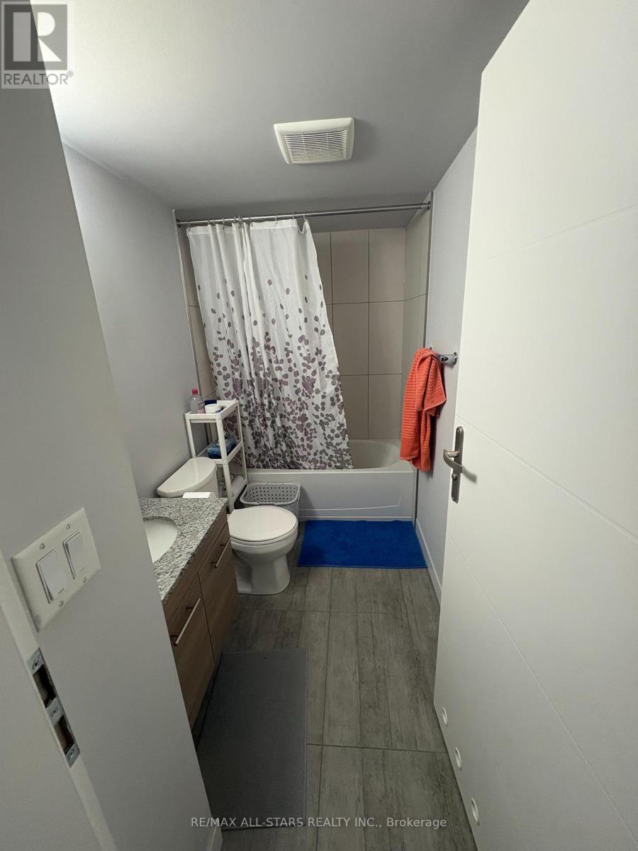 219 - 338 Albert Street, Waterloo, ON - Indoor Photo Showing Bathroom
