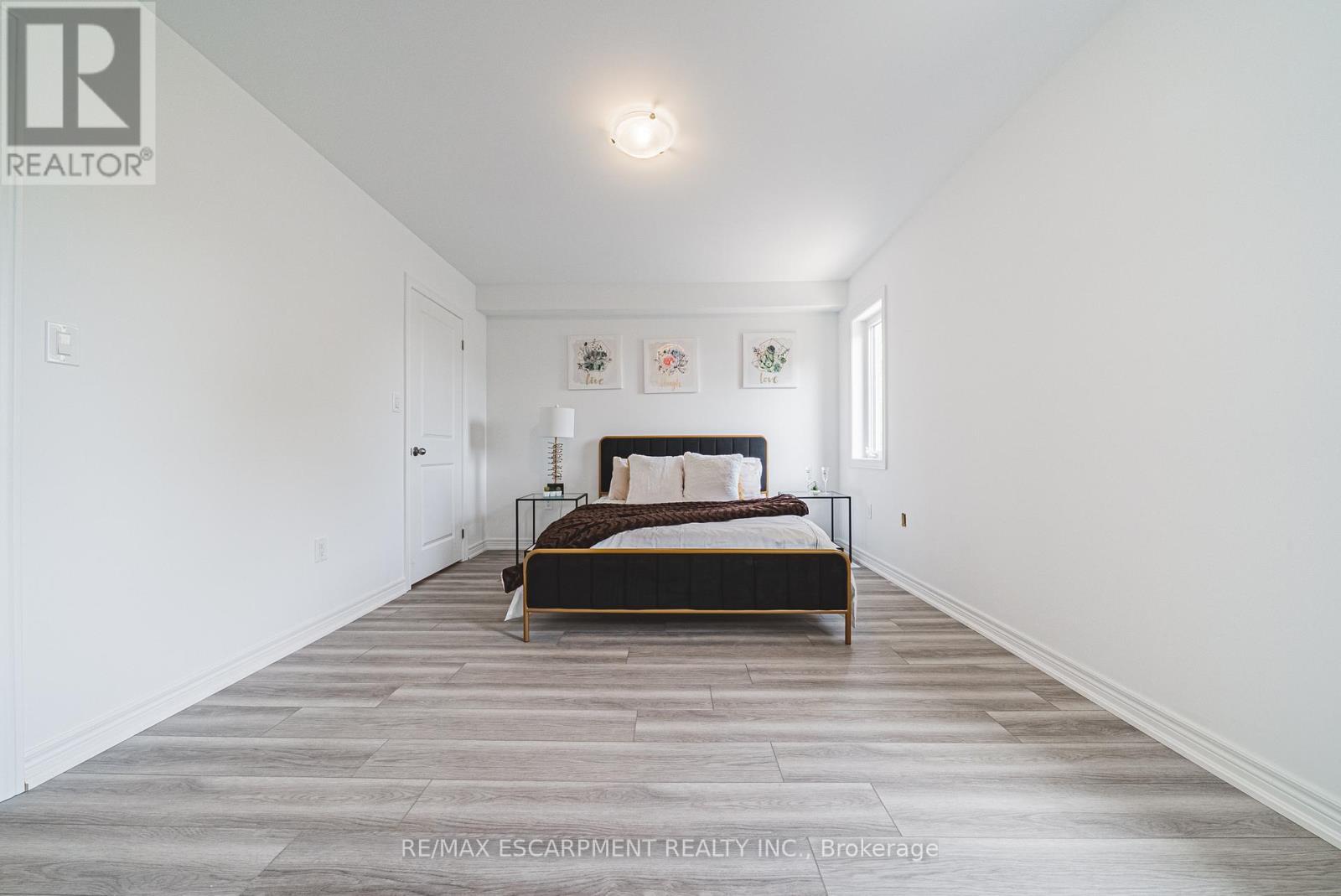 11 Davinci Boulevard, Hamilton, ON - Indoor