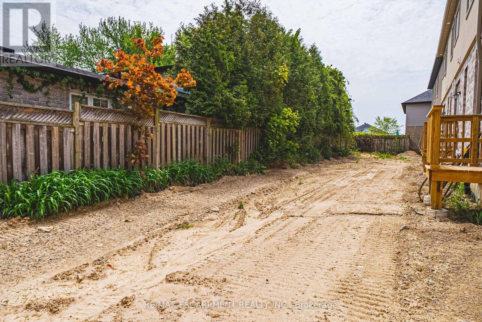 11 Davinci Boulevard, Hamilton, ON - Outdoor