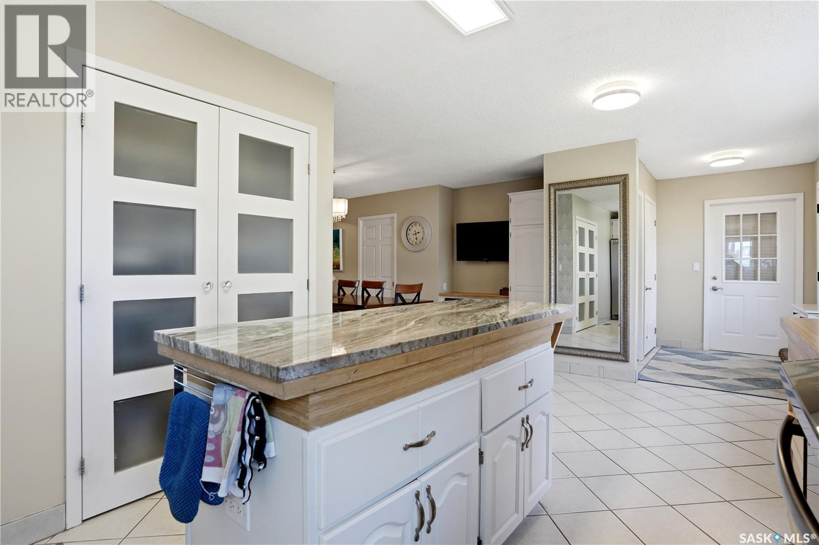 303 Currie Crescent, Strasbourg, SK - Indoor Photo Showing Other Room