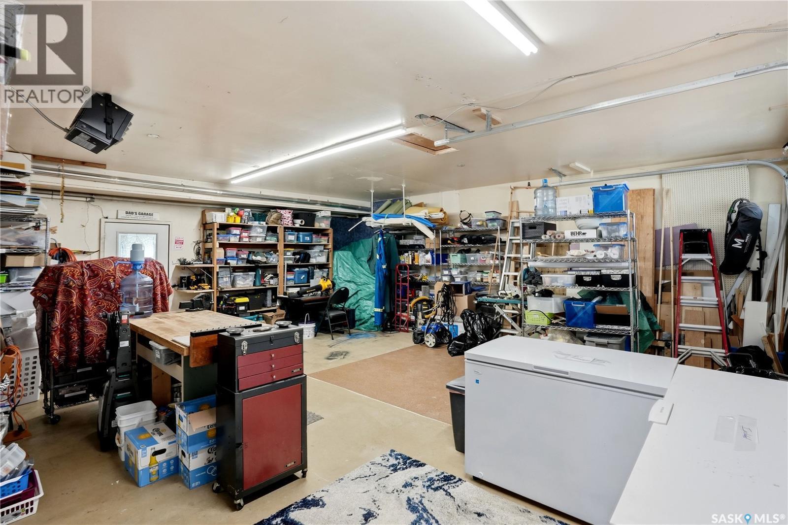 303 Currie Crescent, Strasbourg, SK - Indoor