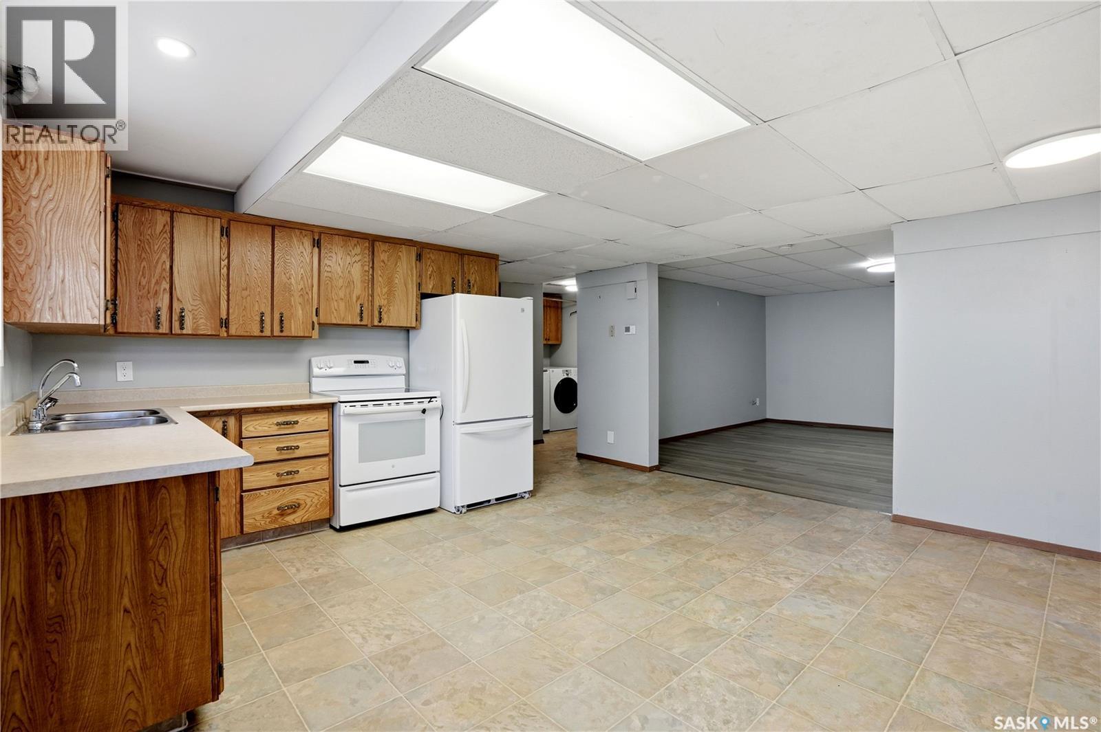 303 Currie Crescent, Strasbourg, SK - Indoor