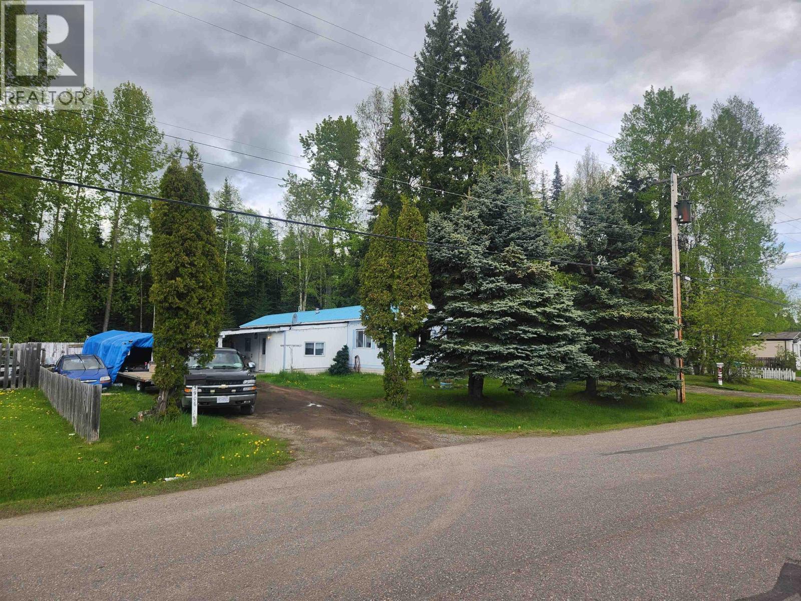3906 Knight Crescent, Prince George, BC - Outdoor