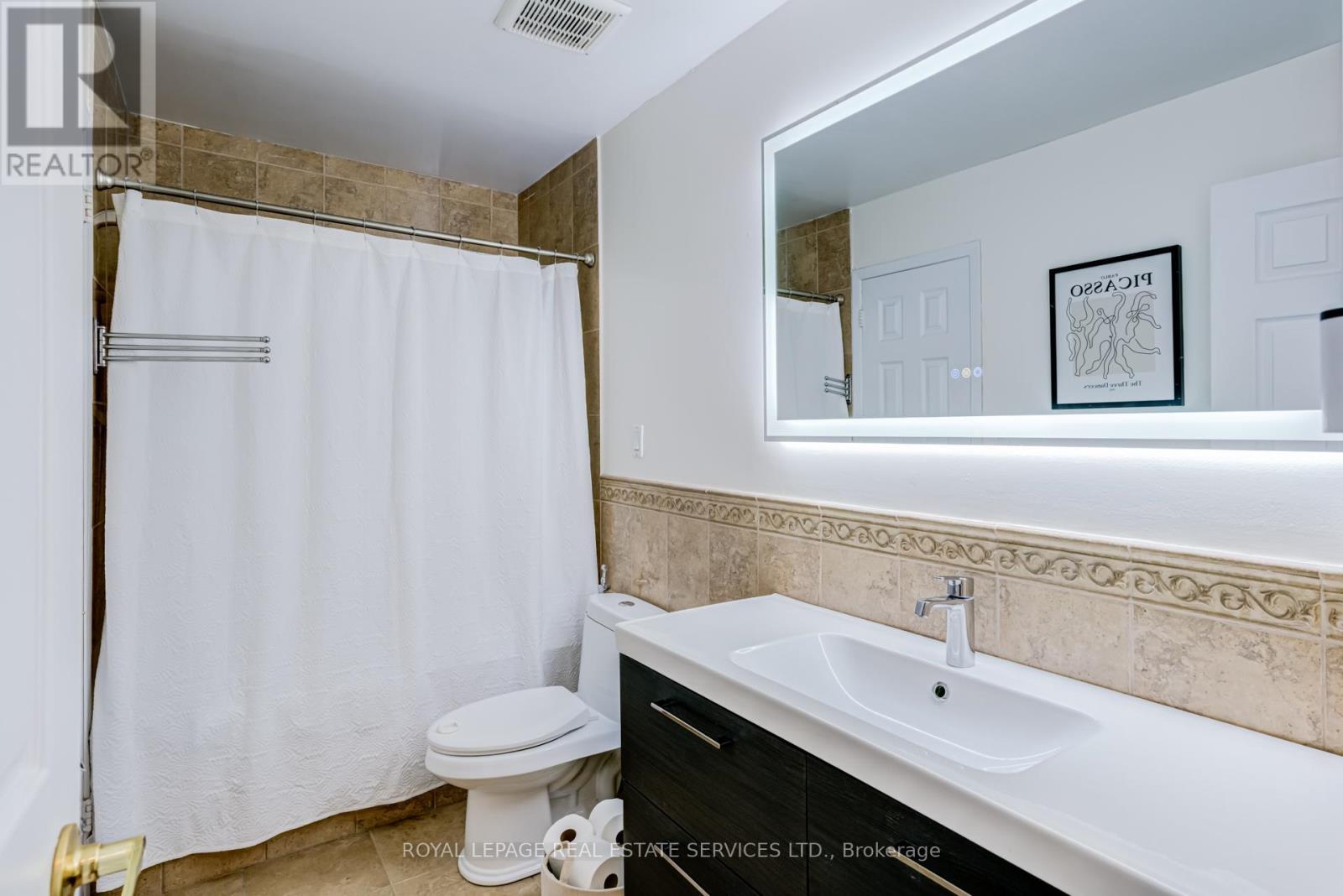 195 Cullum Court, Burlington, ON - Indoor Photo Showing Bathroom