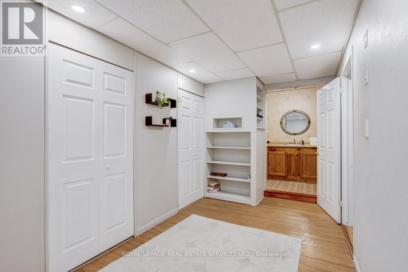 195 Cullum Court, Burlington, ON - Indoor Photo Showing Other Room
