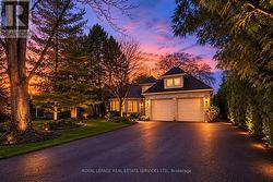 100 RATHBURN ROAD Toronto, ON M9A 1R7