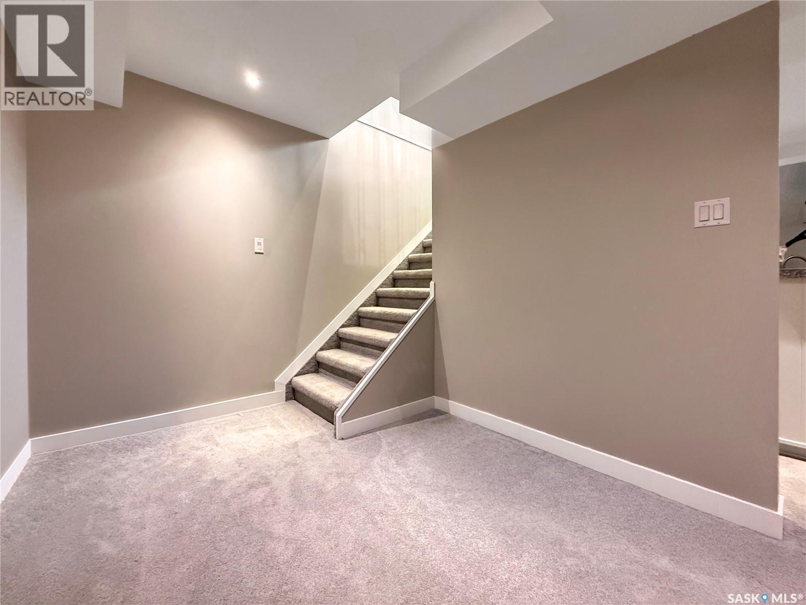 480 3Rd Avenue Se, Swift Current, SK - Indoor Photo Showing Other Room