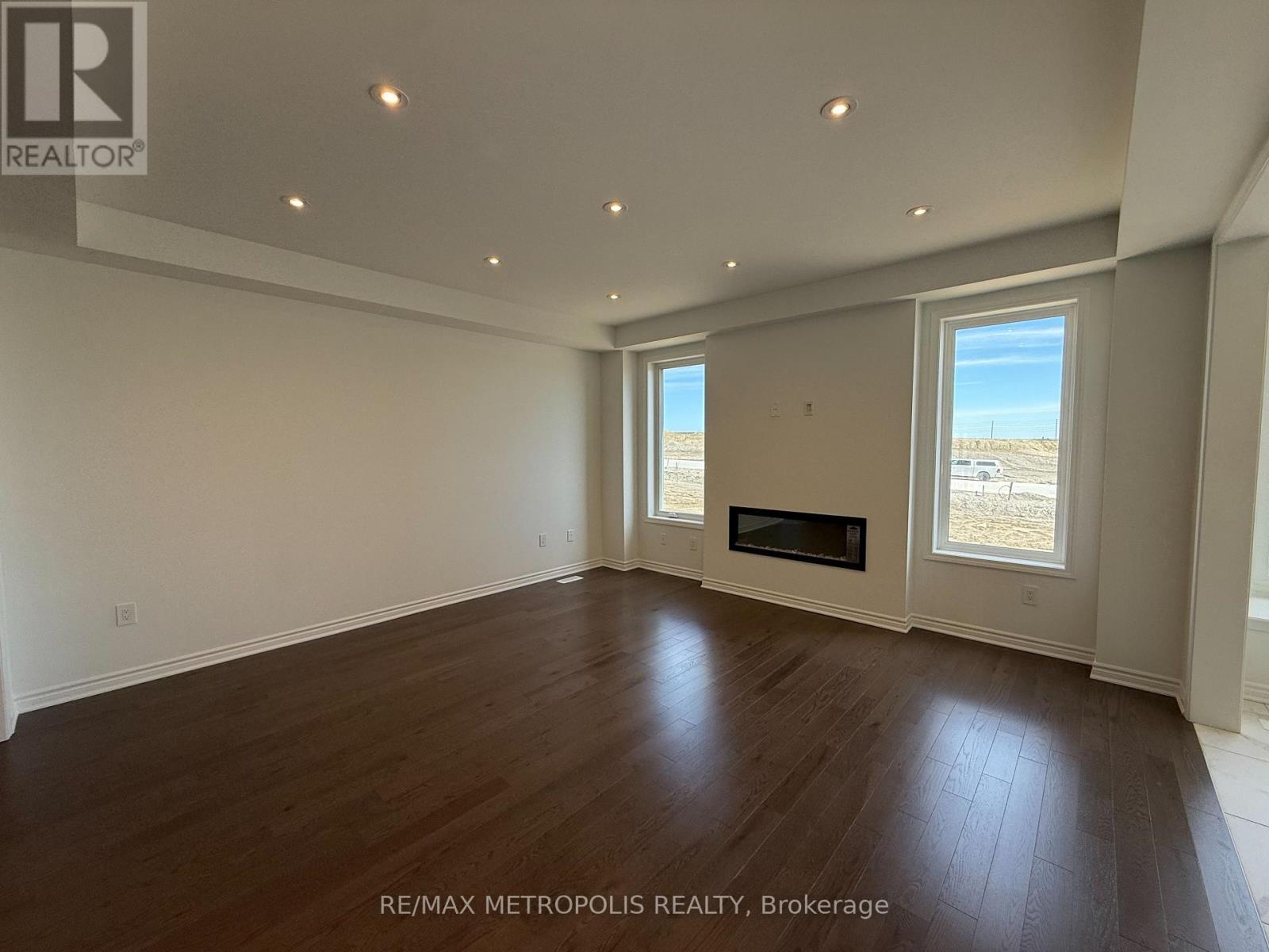 Main And 2Nd Floor - 3437 Deepglade Path, Pickering, ON - Indoor
