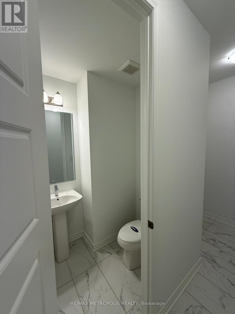 Main And 2Nd Floor - 3437 Deepglade Path, Pickering, ON - Indoor Photo Showing Bathroom