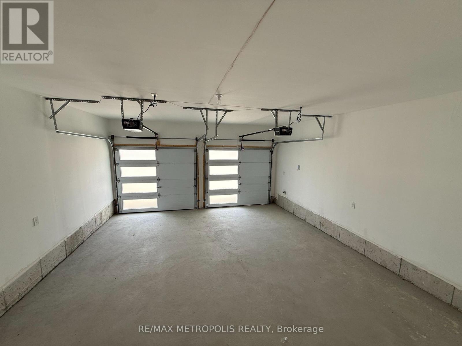 Main And 2Nd Floor - 3437 Deepglade Path, Pickering, ON - Indoor Photo Showing Garage