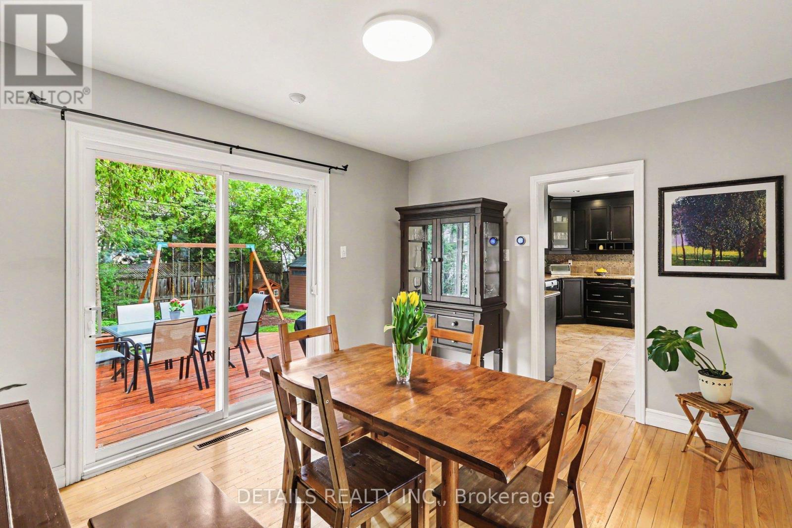 805 Smyth Road, Ottawa, ON - Indoor Photo Showing Dining Room