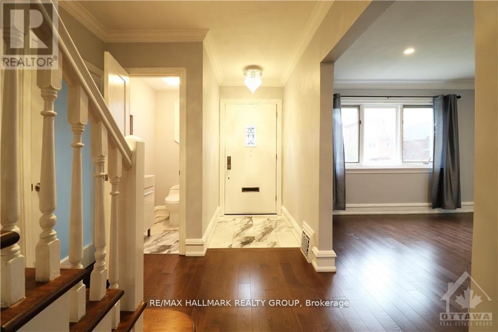 205 Blackburn Avenue, Ottawa, ON - Indoor Photo Showing Other Room