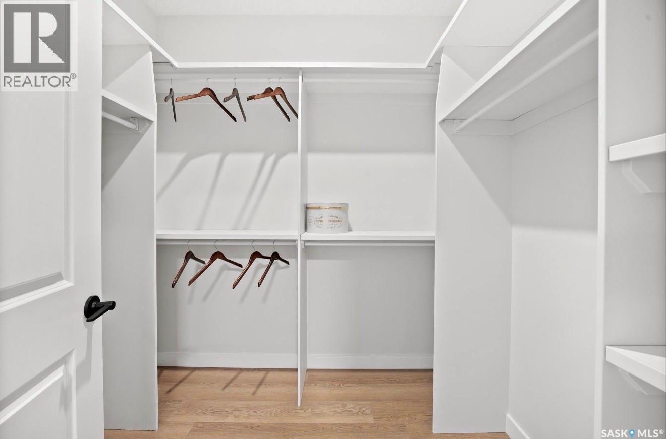 20 515 Delainey Road, Saskatoon, SK - Indoor With Storage