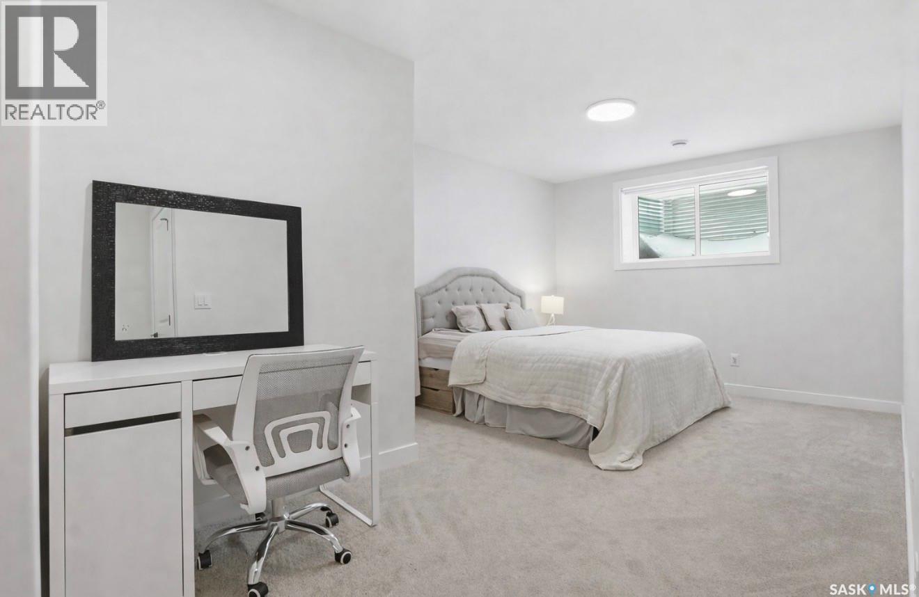 20 515 Delainey Road, Saskatoon, SK - Indoor Photo Showing Bedroom